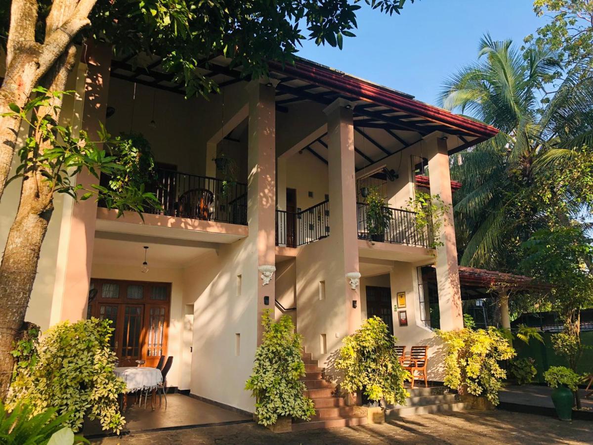 Bed and Breakfast West Dene Negombo Esterno foto