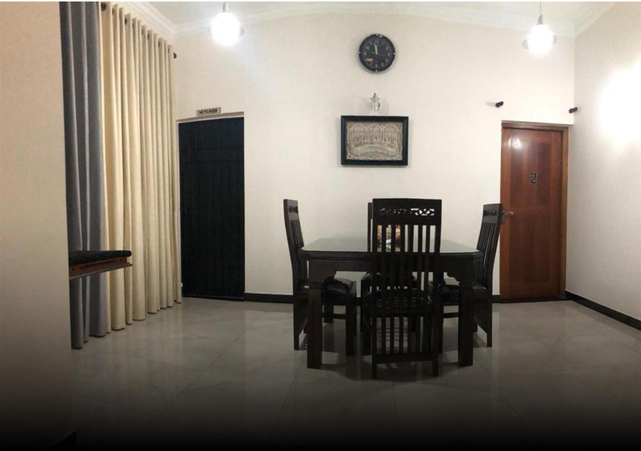 Bed and Breakfast West Dene Negombo Esterno foto