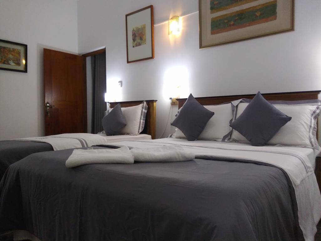 Bed and Breakfast West Dene Negombo Esterno foto