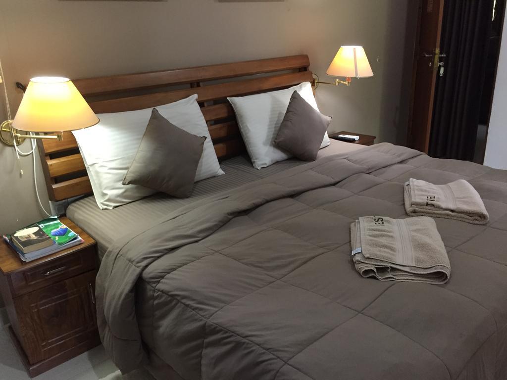 Bed and Breakfast West Dene Negombo Esterno foto