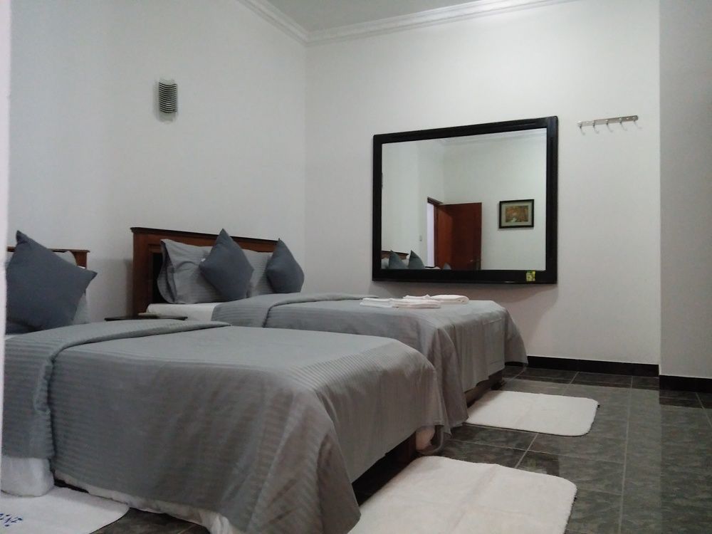 Bed and Breakfast West Dene Negombo Esterno foto