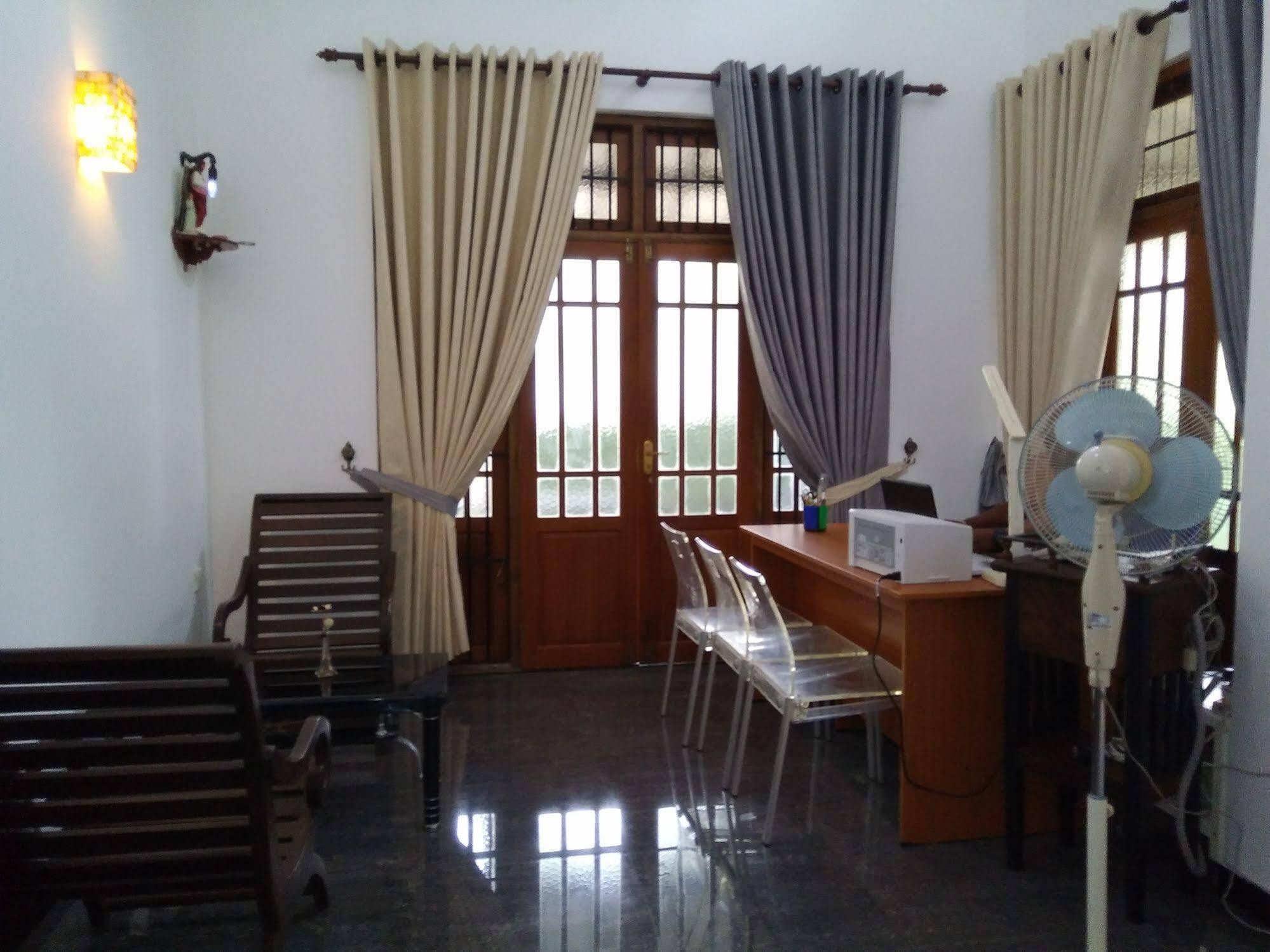 Bed and Breakfast West Dene Negombo Esterno foto